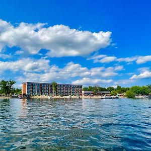 Holiday Inn Detroit Lakes, An Ihg Hotel